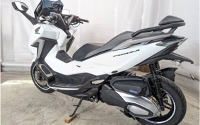 HONDA FORZA 250 MF15
