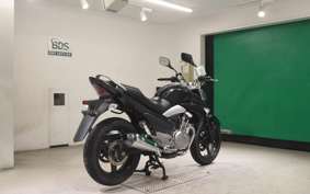 SUZUKI GSR250