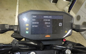 KTM 890 DUKE 2022