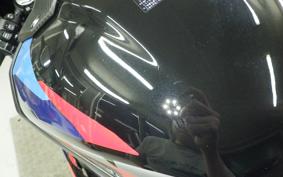 BMW M1000RR 2025