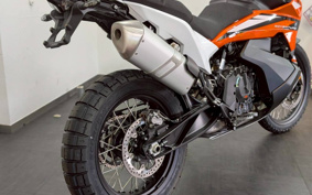 KTM 890 ADVENTURE	 R TS640