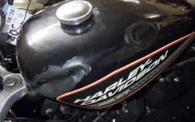 HARLEY XL883RI