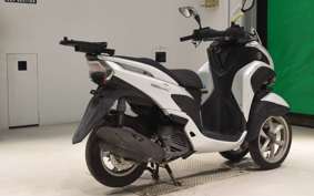 YAMAHA TRICITY 125 SE82J