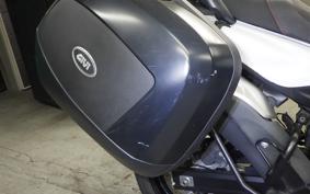 SUZUKI Vｽﾄﾛｰﾑ650A 2013 VP56A