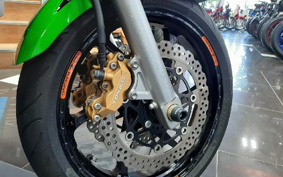 KAWASAKI ZRX1200 DAEG 2013 ZRT20D