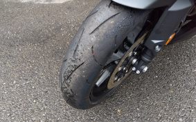 HONDA CBR650R E-CLUTCH 2025 RH17