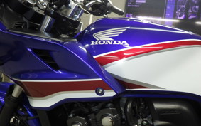 HONDA CB400 SUPER BOLDOR A 2021