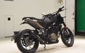 HUSQVARNA SVARTPILEN 401 2022