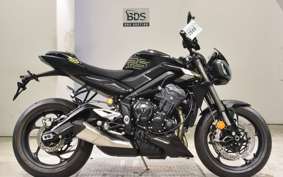 TRIUMPH STREET TRIPLE RS 2026