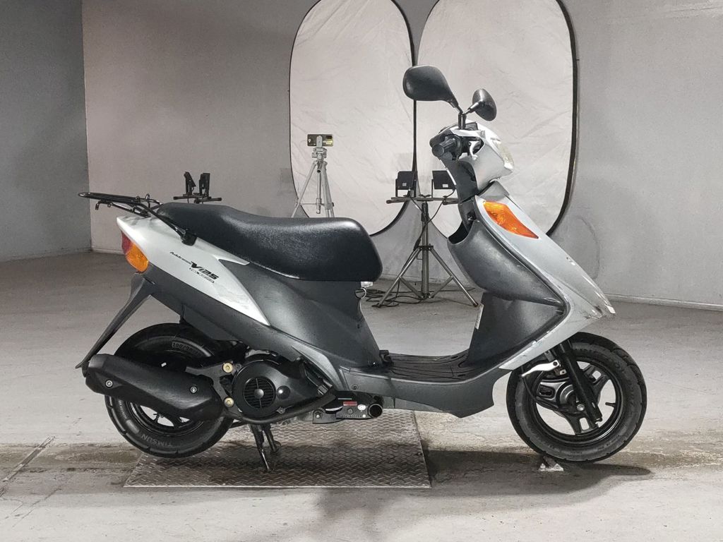 Фото Suzuki ADDRESS V125 с японского аукциона