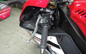 YAMAHA YZF-R1 2016