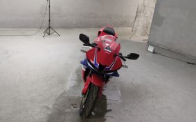 HONDA CBR600RR 2024 PC40
