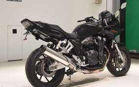 HONDA CB1300SB SUPER BOLDOR 2025 SC54