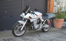 SUZUKI GSX400S KATANA 1992 GK77A