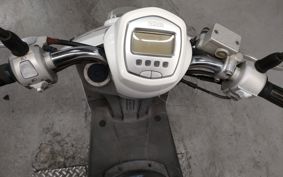 YAMAHA CUXI 100 C1DW