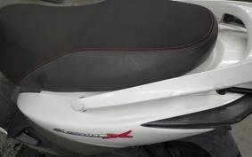 YAMAHA CYGNUS 125 XSR 2 1980 SE44J