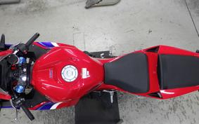 HONDA CBR600RR 2024 PC40