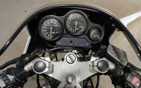 YAMAHA FZR250 2KR