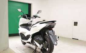HONDA PCX125 2004 JK05