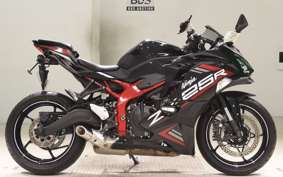 KAWASAKI ZX-25R ZX250E