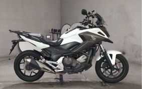 HONDA NC750X RC90