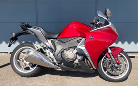 HONDA VFR1200F DCT SC63