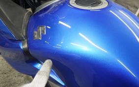 SUZUKI GSR250S