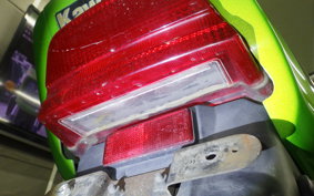 KAWASAKI ZRX1200 R 2004 ZRT20A