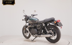 TRIUMPH BONNEVILLE T100 2025