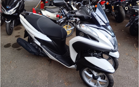 YAMAHA TRICITY 125 SE82J