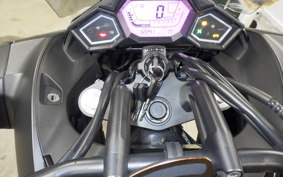 HONDA NM4 VULTUS -01 2014 RC82