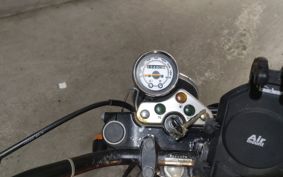 SUZUKI GLASS TRACKER BIG BOY NJ4DA