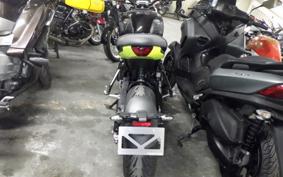 TRIUMPH TRIDENT 660 2025