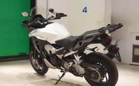 HONDA VFR800X 2015 RC80