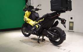 HONDA X-ADV 750 2025 RH21