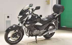 SUZUKI GSR250