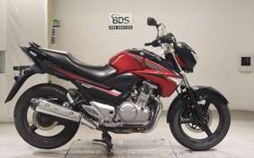 SUZUKI GSR250
