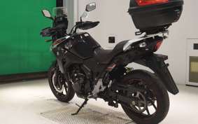 SUZUKI Vｽﾄﾛｰﾑ250A 2011