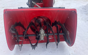 HONDA  SNOW BLOWER  MACHINE 