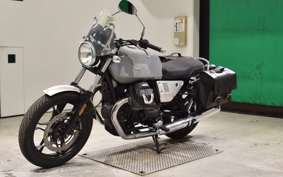 MOTO GUZZI V7 MILANO 2018