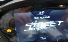 TRIUMPH  TRIUMPH  STREET  TRIPLE RS 2021 HDA554