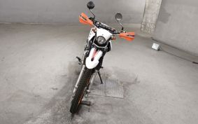 YAMAHA SEROW 250 DG17J