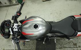 TRIUMPH STREET TRIPLE R 2022