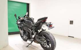 KAWASAKI ZX-25R