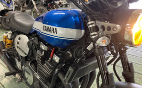 YAMAHA XJR1300 C 2015 RP19