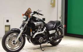 YAMAHA VMAX 2000