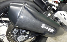 HUSQVARNA SVARTPILEN 401 2021