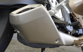 HONDA CB650R E-Clutch 2025 RH17