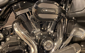HARLEY FLHXSE1800CVO 2016 PXN
