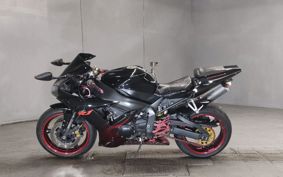 YAMAHA YZF-R1 2004 RN09